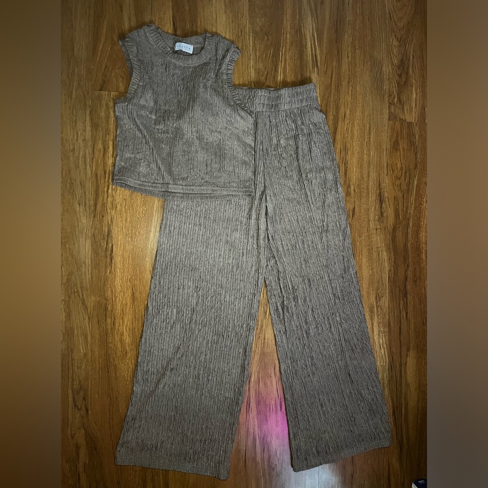 Brown Ribbed Sleeveless Top and Pants Set